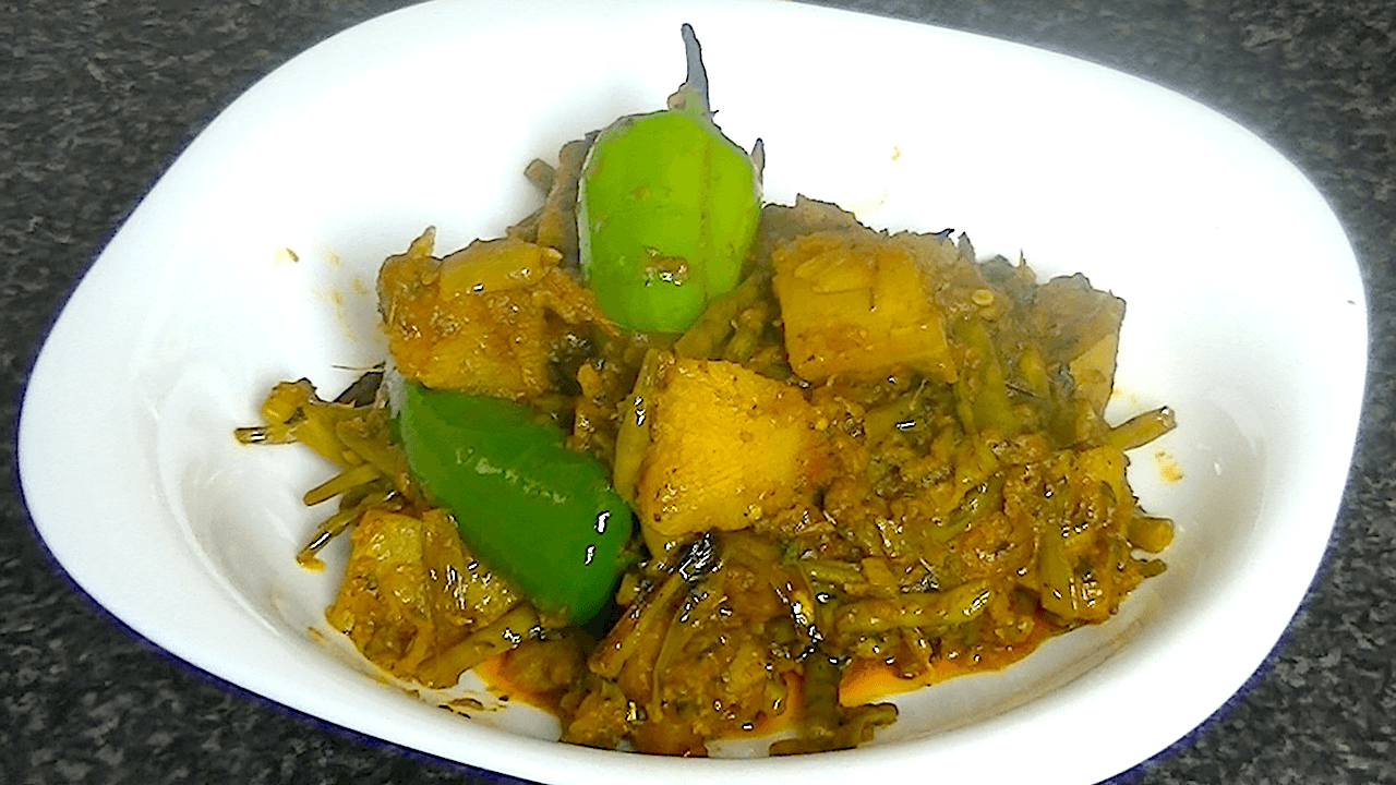 Aloo Mongray Recipe (potato radish pods)| Pakistani & Indian Style