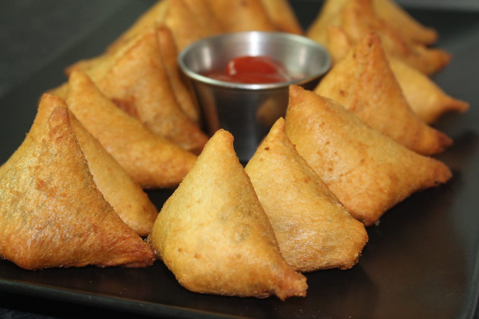 Bread samosa Recipe | Veg Samosa | Samosa Recipe BY COOK WITH FAIZA