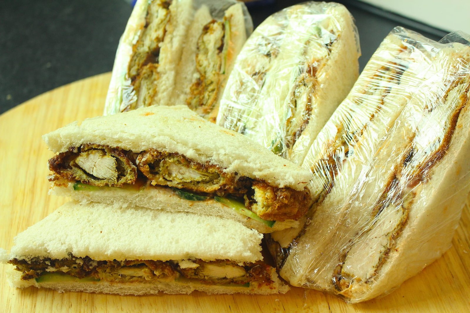 CHICKEN STRIP SANDWICH *COOK WITH FAIZA*