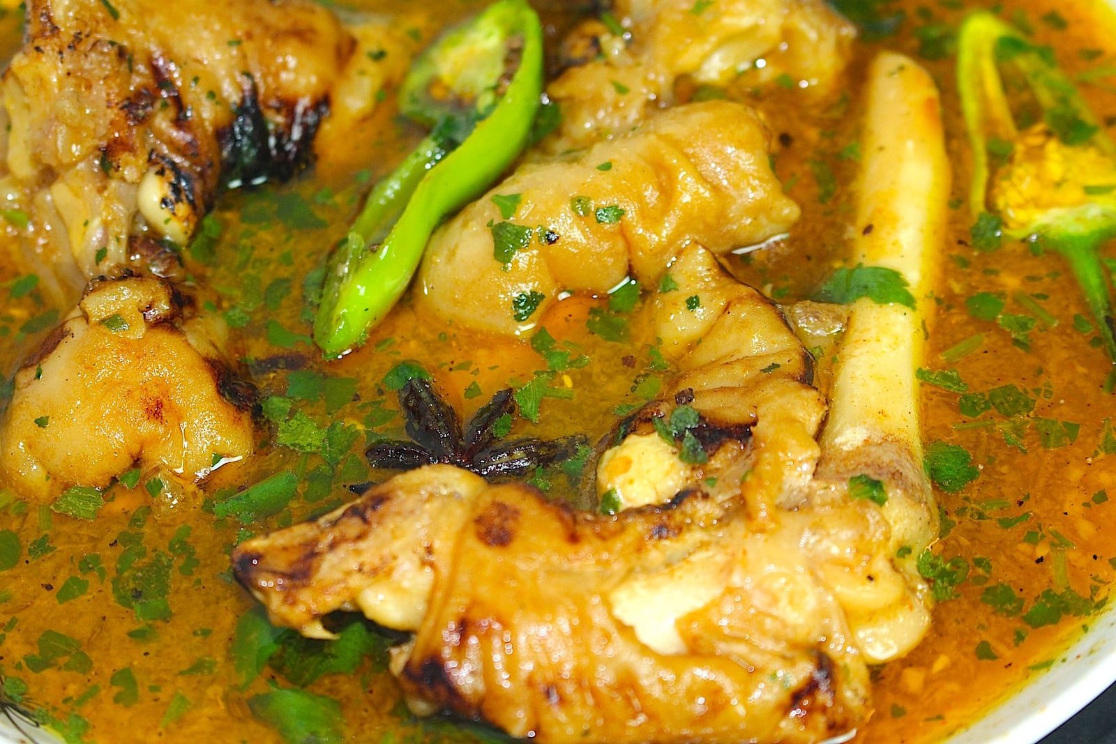 MUTTON PAYA RECIPE ( GOAT TROTTERS) *COOK WITH FAIZA*